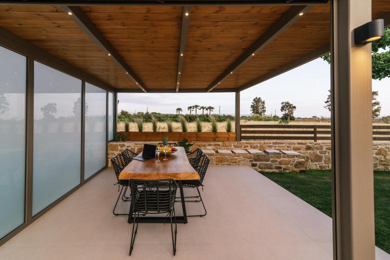 Villa Repsimia With Private Jacuzzi Kokkinos Pirgos Exterior photo